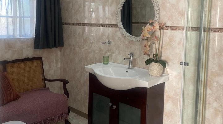 12 on York Guesthouse