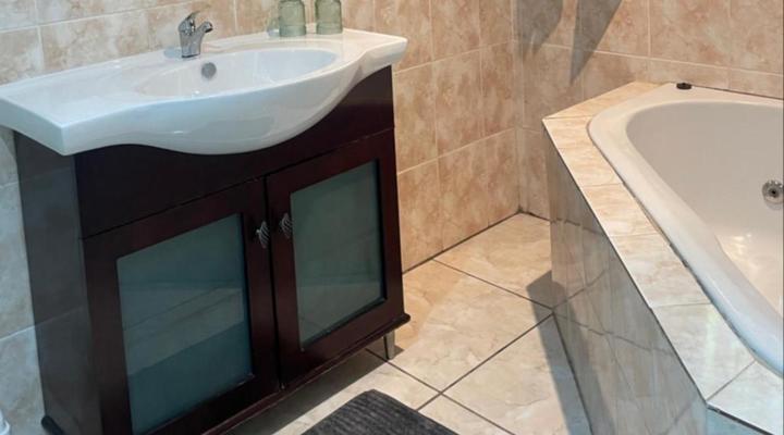 12 on York Guesthouse