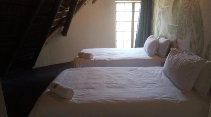 Mela Luxury Game Lodge