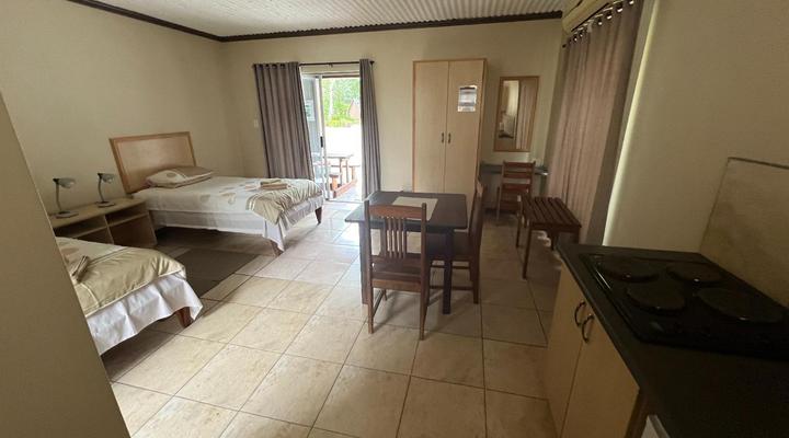 Namwi Island Lodge & Camping