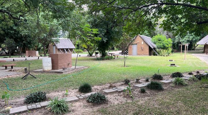 Namwi Island Lodge & Camping
