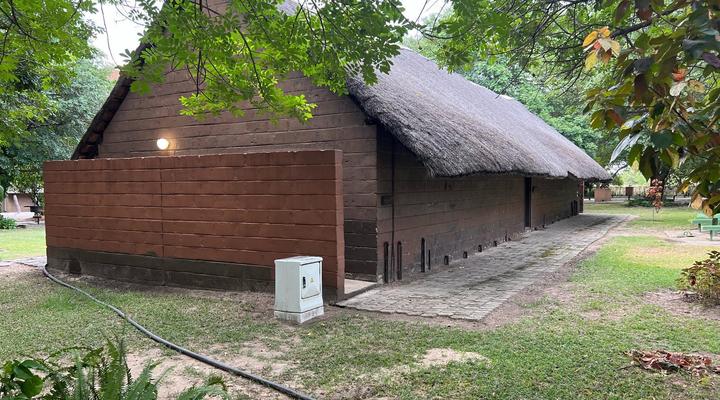 Namwi Island Lodge & Camping