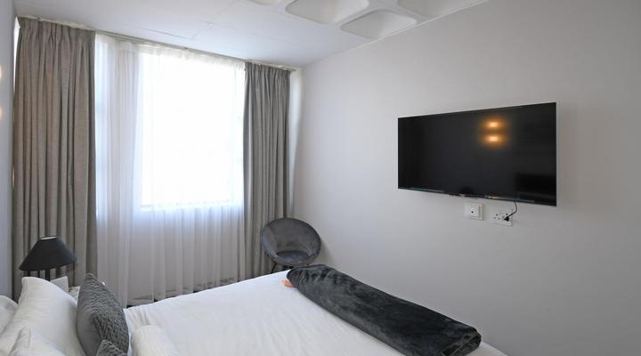 The Solo - 409 and 411