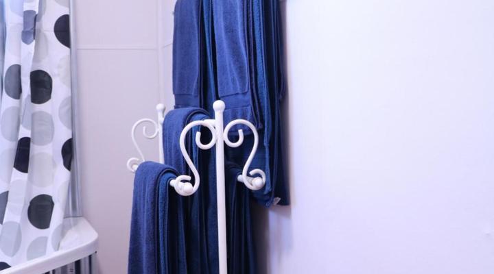 Red Cliff Lodge – Off-Grid Self Catering Eco Retreat