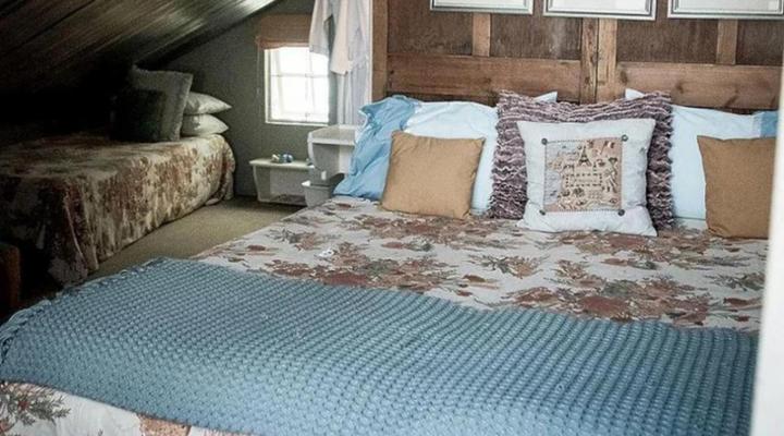 Cleopatra Mountain - Self Catering