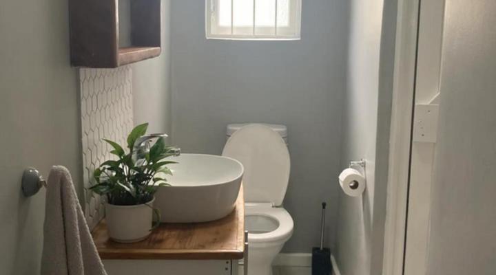 Tranquil Garden Cottage