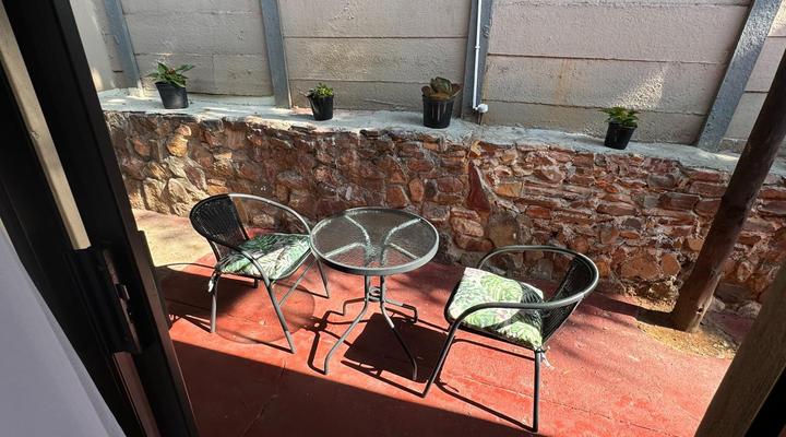 Leas Furnished Apartments - Waterkloof