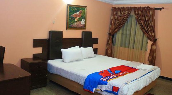 Keves Inn and Suites Ltd