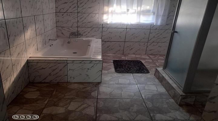 Geelhout Guest House