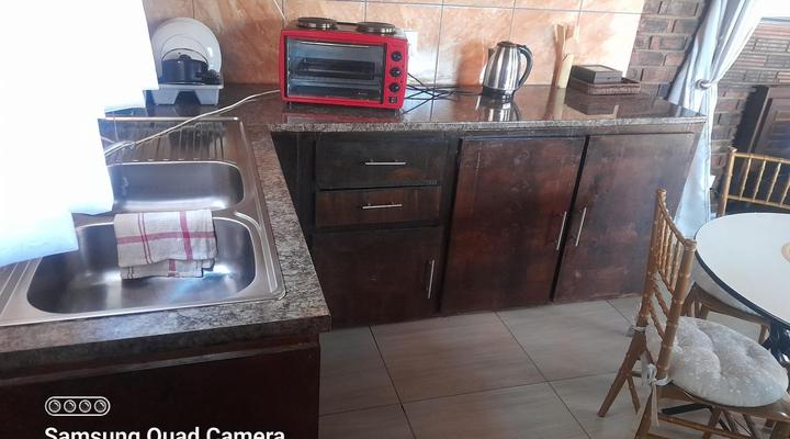 Geelhout Guest House