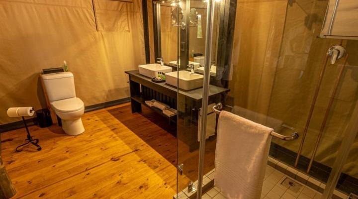 Hideaways Mogotlho Safari Lodge, Khwai River