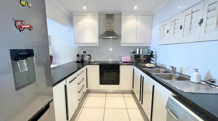 Umdloti - Escape to Casa Branca