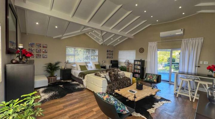 Super Spacious Studio - Loadshedding Proof