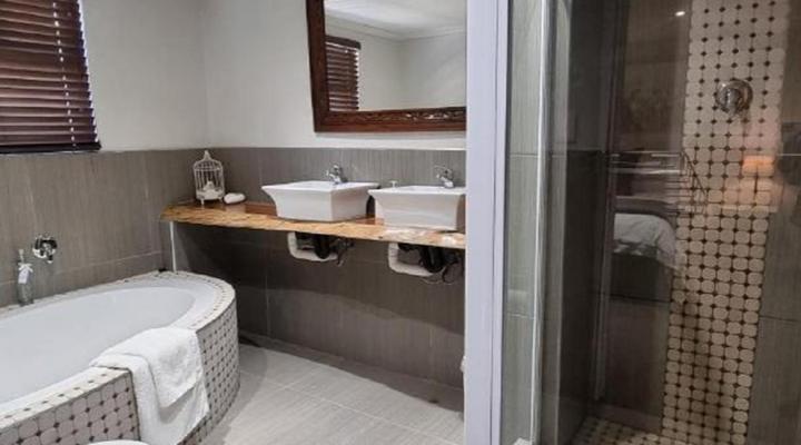 DullVino House Dullstroom