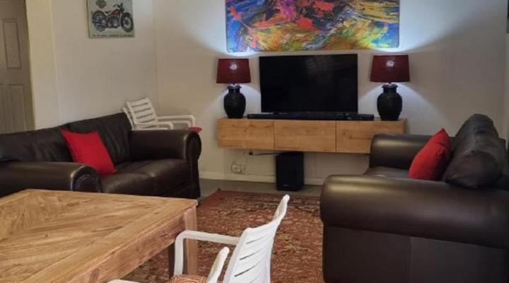 DullVino House Dullstroom