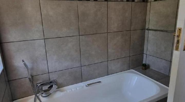 DullVino House Dullstroom