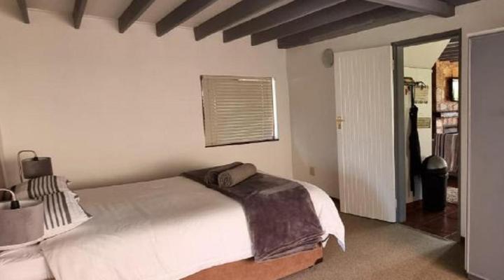 DullVino House Dullstroom