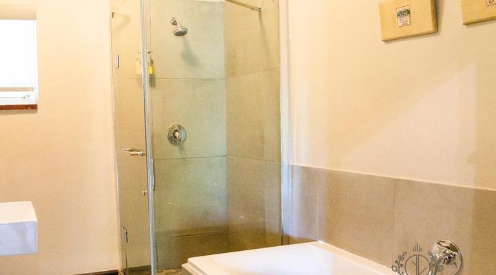 Pleasant Places By Sanaandi