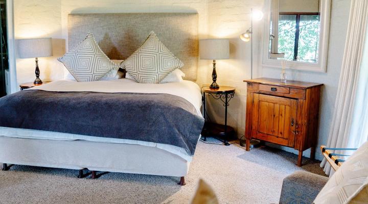 Pleasant Places By Sanaandi