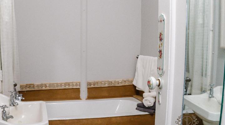 Pleasant Places By Sanaandi