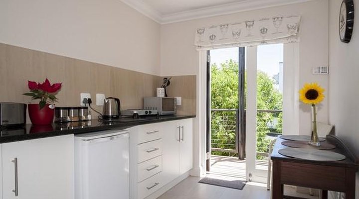 Albarosa Guest House