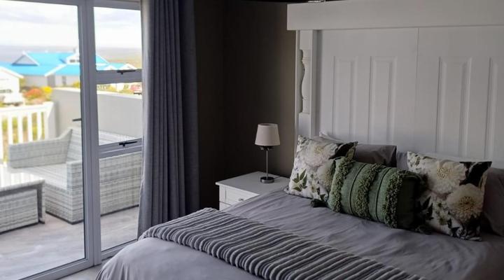 Pinnacle Point Units