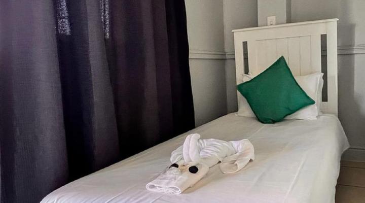 ON THE ESTUARY KNYSNA