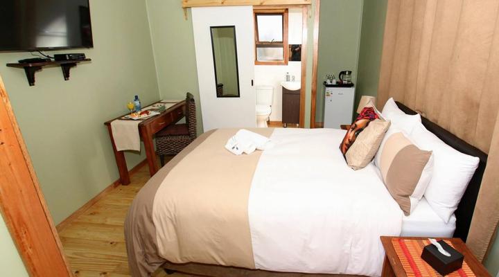 Summer Garden Guest House (The Palms)