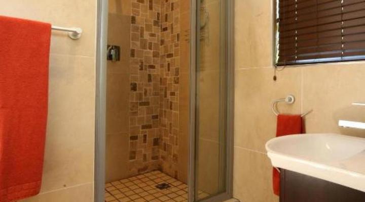 Summer Garden Guest House (The Palms)