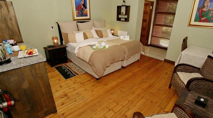 Summer Garden Guest House (The Palms)