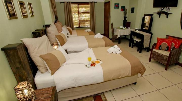 Summer Garden Guest House (The Palms)