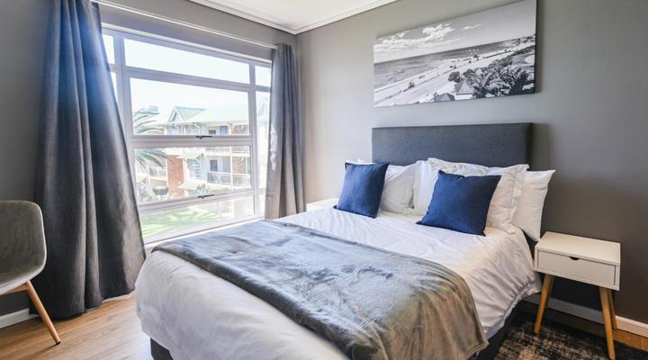 No 3 11th Avenue Summerstrand House