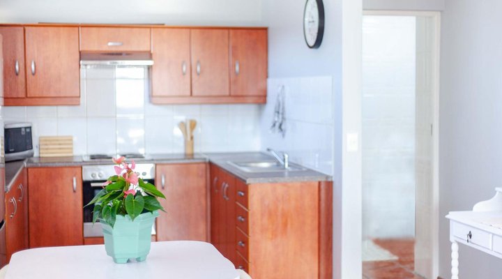 Julina's Guest House