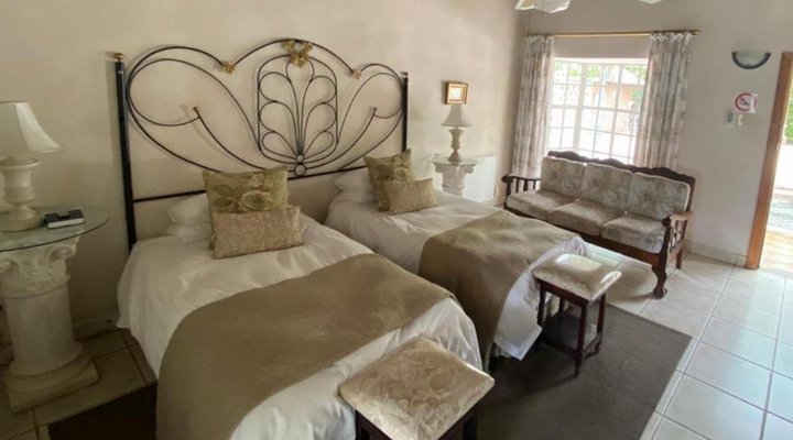 Arcadia Guesthouse & Restaurant