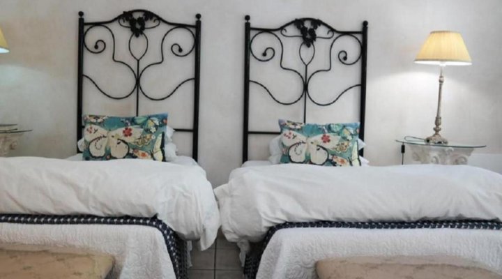 Arcadia Guesthouse & Restaurant