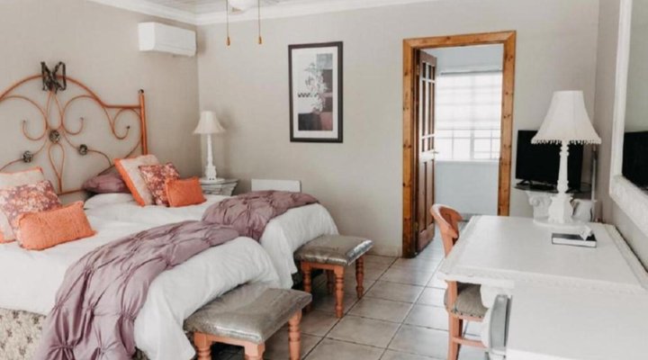 Arcadia Guesthouse & Restaurant