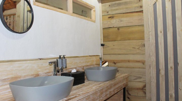 Bundox Safari Lodge