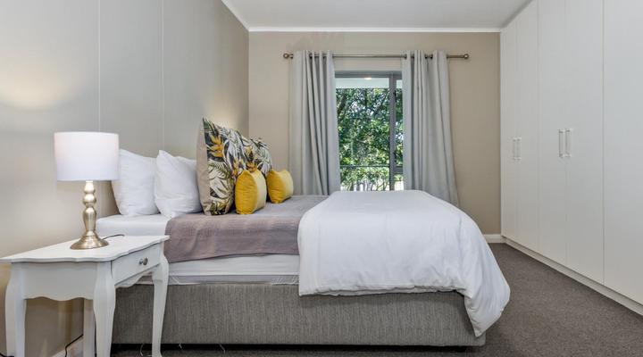 UniqueStay Century City Apartment