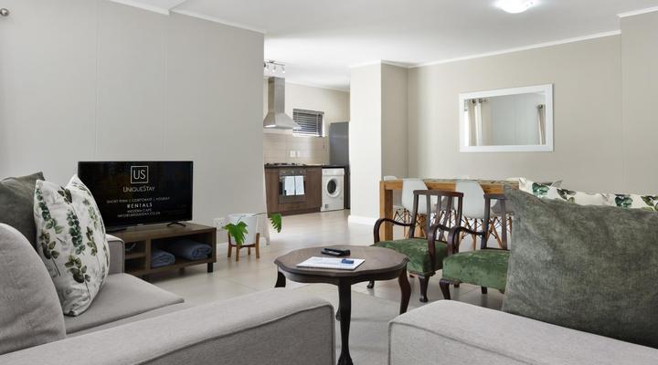 UniqueStay Century City Apartment