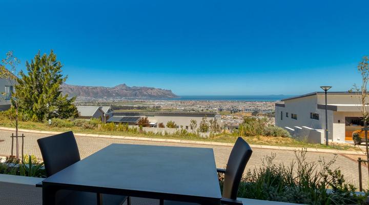 UniqueStay Paardevlei Square 2 Bedroom Apartment