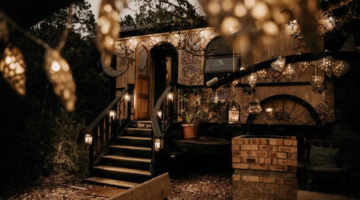 Treedom Villas and Vardos