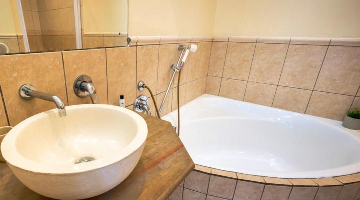 Botanica Guest House