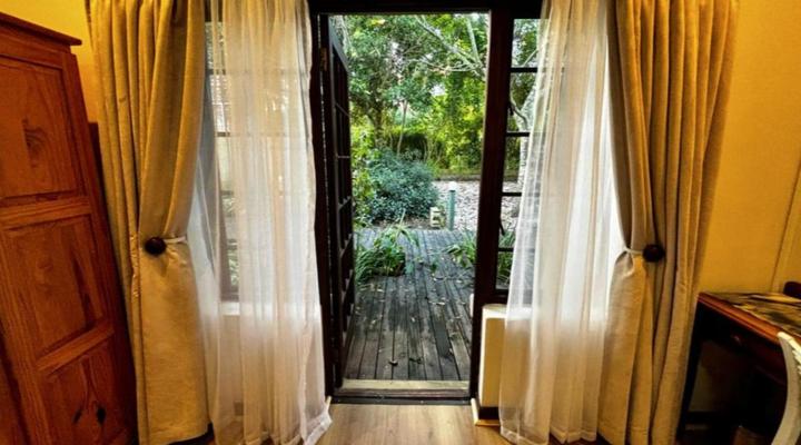 Botanica Guest House