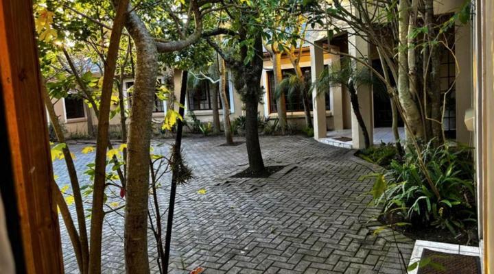 Botanica Guest House