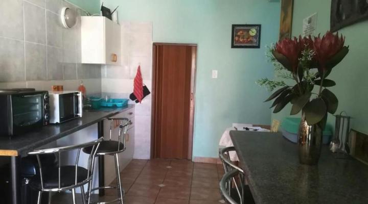 Mountainia Inn Self Catering