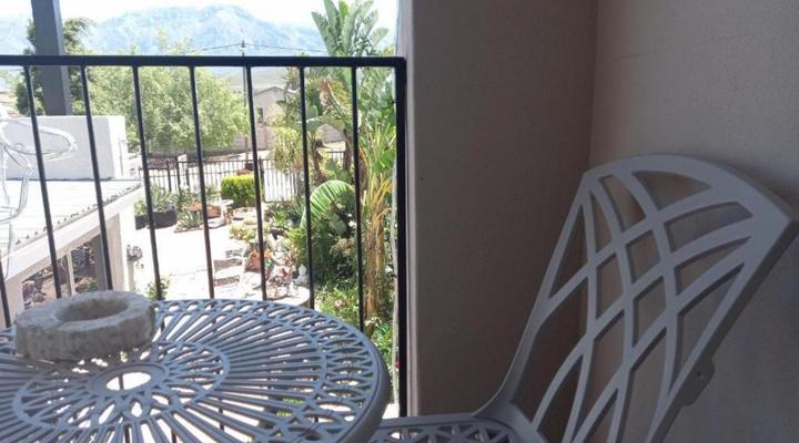Mountainia Inn Self Catering