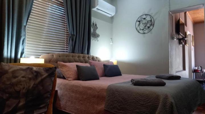 Mountainia Inn Self Catering