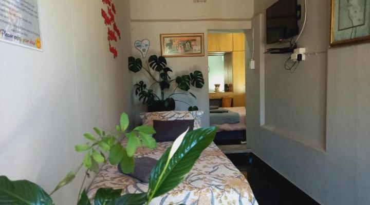 Mountainia Inn Self Catering