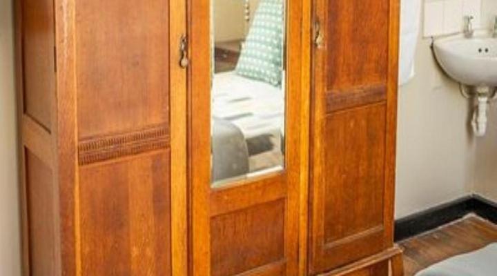 The Lenox Guesthouse