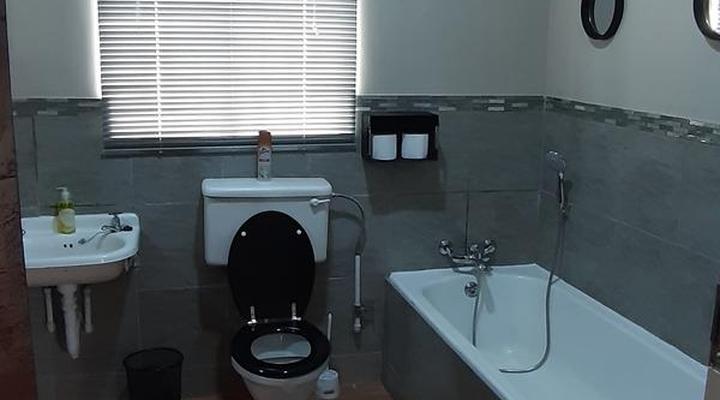 Roos Getaway Apartments